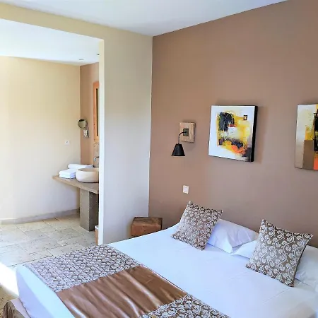 Licetto Hotel 2*
